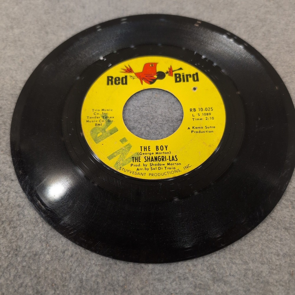 The Shangri-Las Out In The Streets The Boy Red‎ Bird RB 10-025 45 RPM Vinyl - Picture 3 of 4